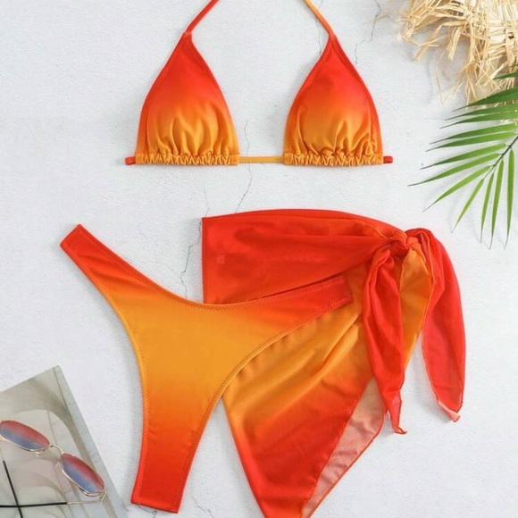 Three-Piece Ombre Bikini Set with a Mini Skirt - Picture 1 of 4
